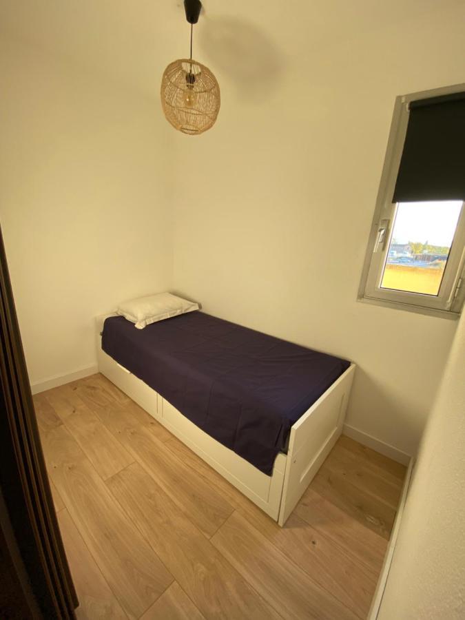 Appartement Au Port De Saint Cyprien Bagian luar foto